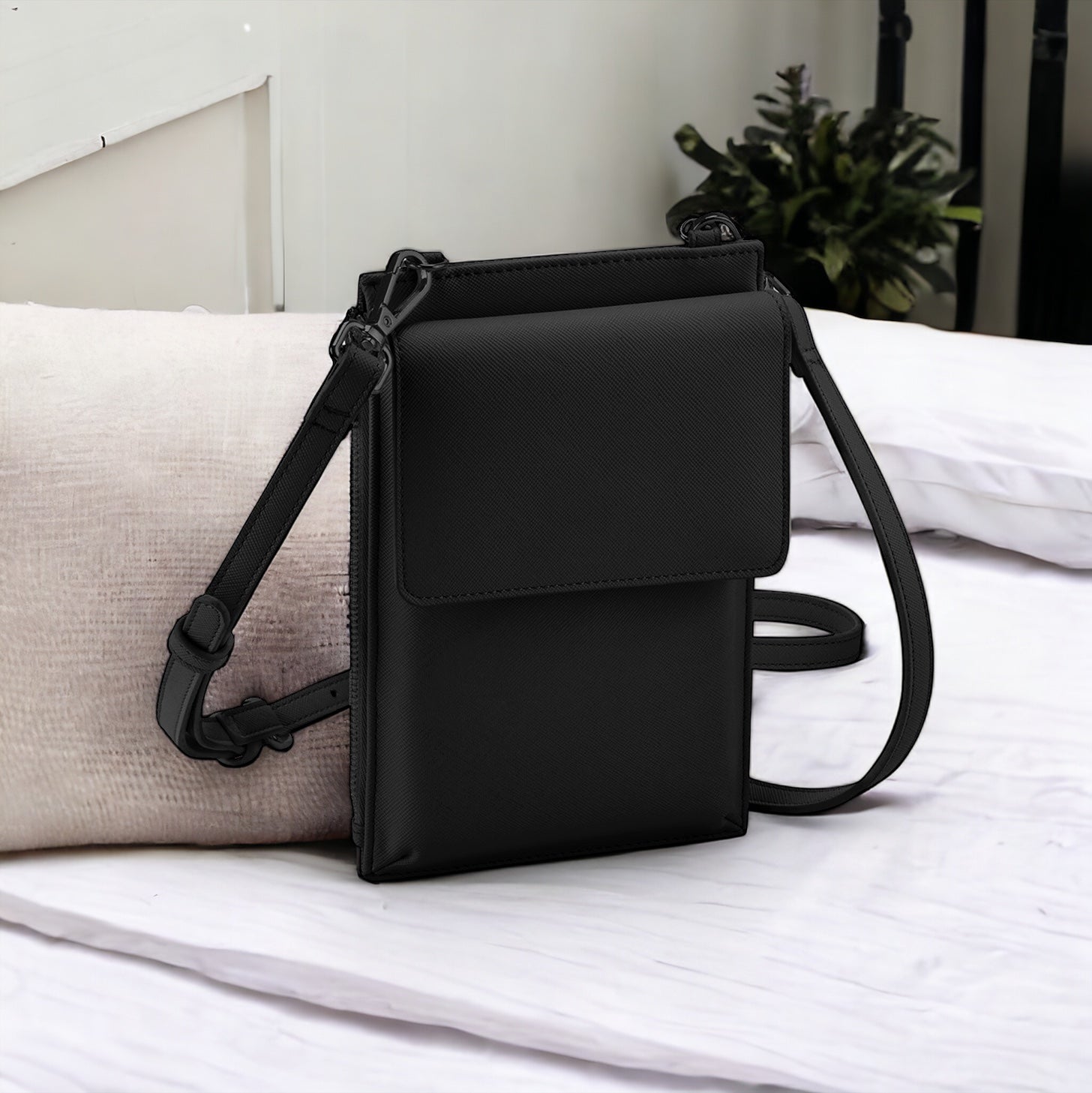 Boutique Phone Carry Case - Eliza Henri